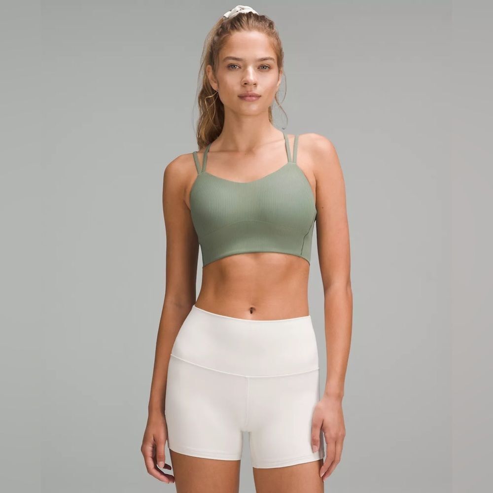 NWOT lululemon Like a Cloud Ribbed Longline Bra
Light Support, B/C Cup size 6